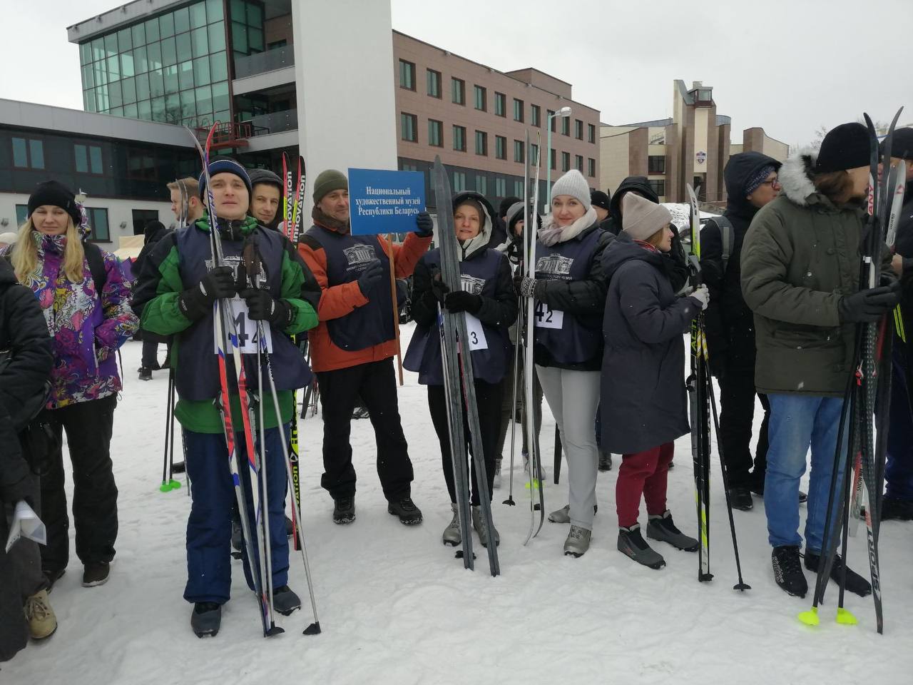Национальный художественный музей принял участие в зимней спартакиаде работников культуры "Культурная лыжня – 2023"